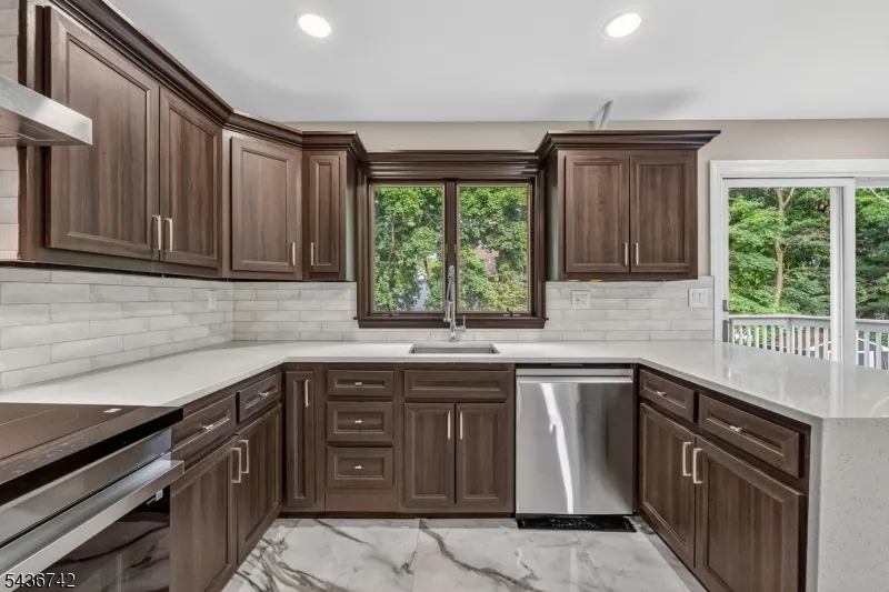 11 Franklin St Mahwah, NJ 07430