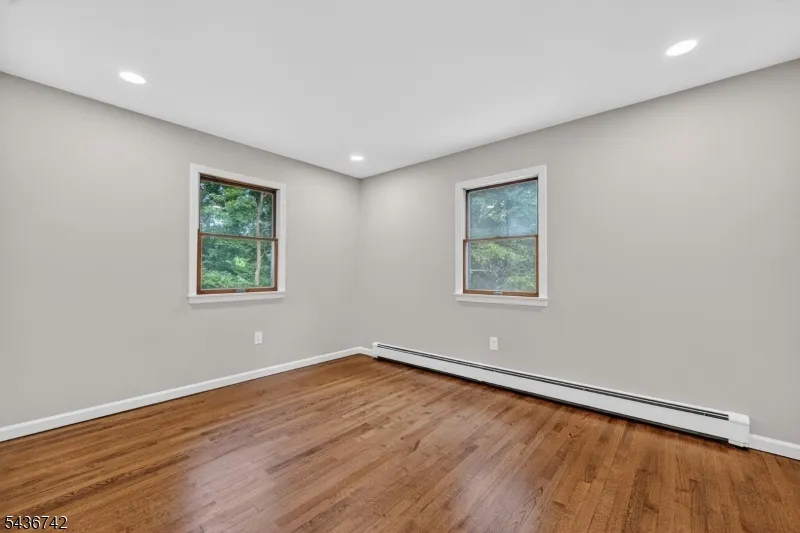11 Franklin St Mahwah, NJ 07430