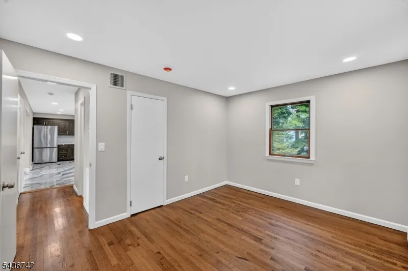 11 Franklin St Mahwah, NJ 07430