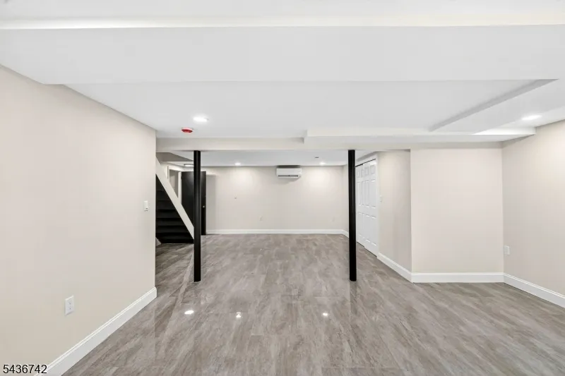 11 Franklin St Mahwah, NJ 07430