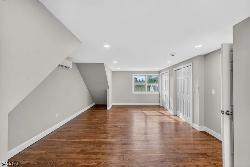 11 Franklin St Mahwah, NJ 07430