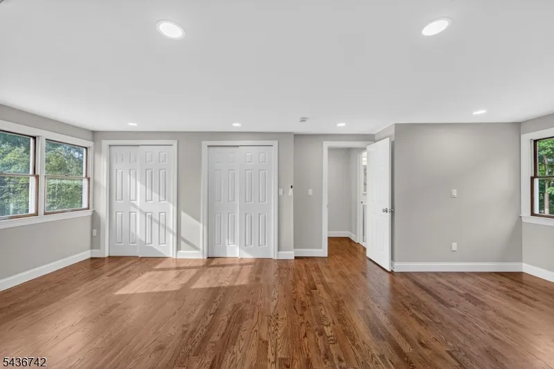 11 Franklin St Mahwah, NJ 07430