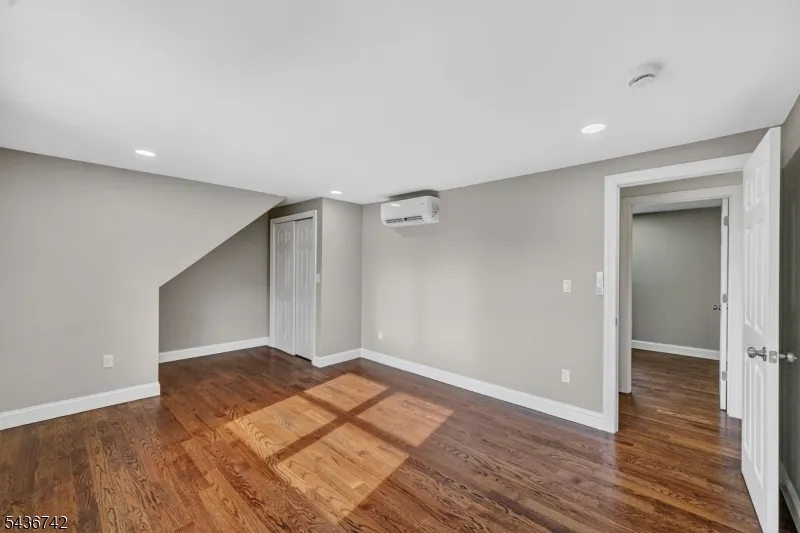 11 Franklin St Mahwah, NJ 07430
