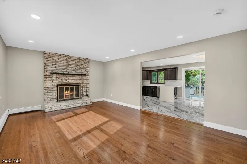 11 Franklin St Mahwah, NJ 07430