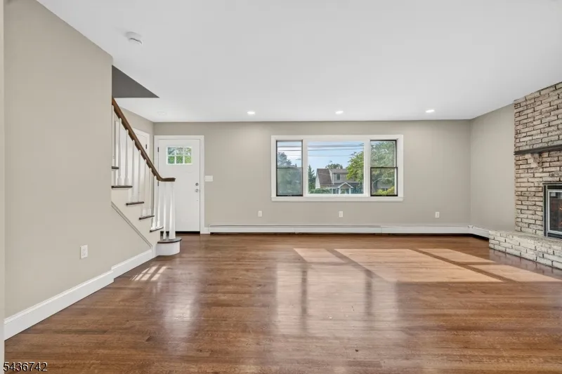 11 Franklin St Mahwah, NJ 07430