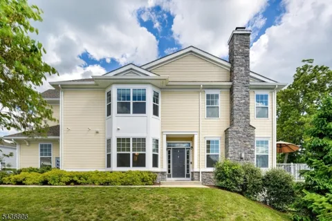 14 Lupine Ln