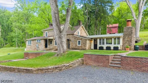 37 Brookville Hollow Rd