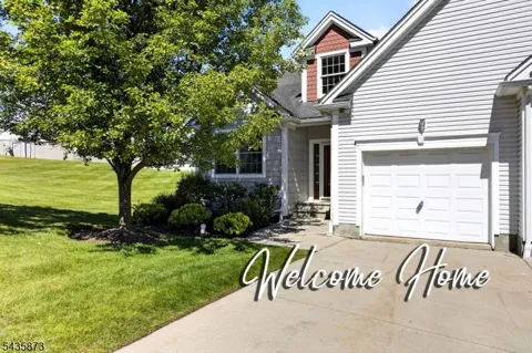 13 Fairchild Ln