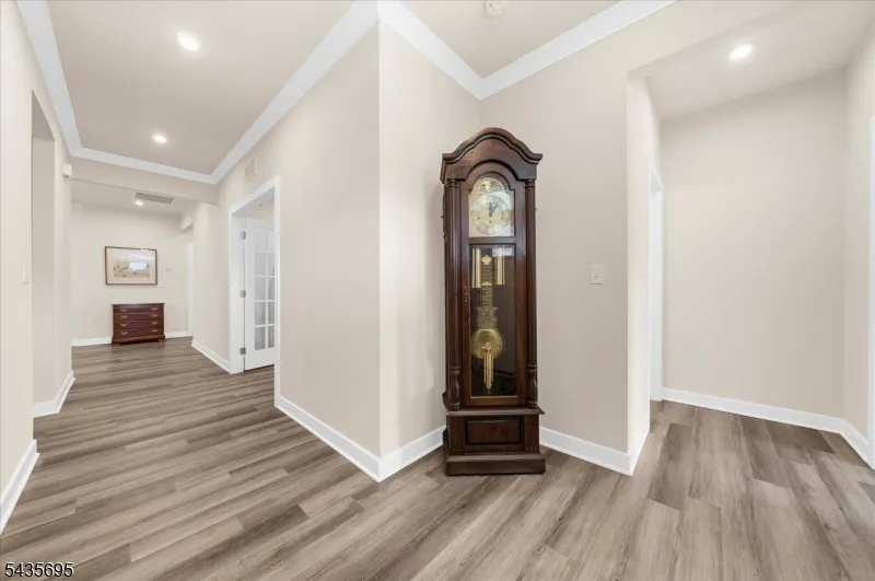 124 Club House Dr Washington, NJ 07882