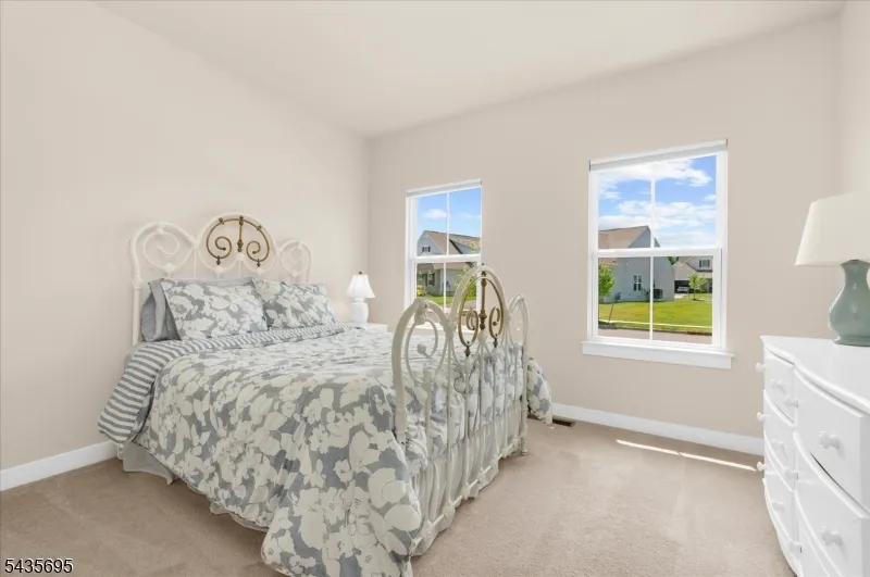 124 Club House Dr Washington, NJ 07882