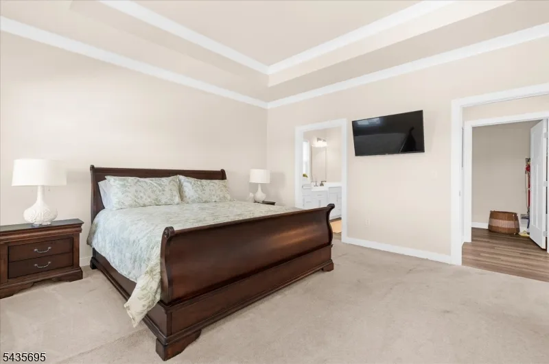 124 Club House Dr Washington, NJ 07882