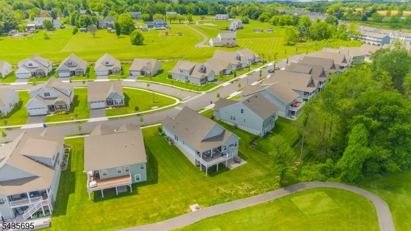 124 Club House Dr Washington, NJ 07882