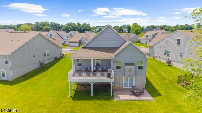 124 Club House Dr Washington, NJ 07882