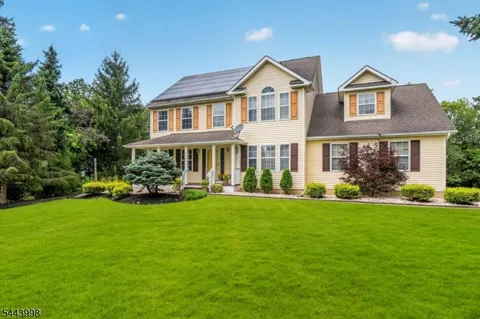 33 Summit Rd