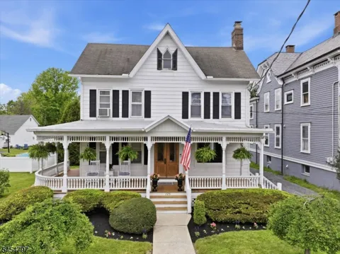175 Main St