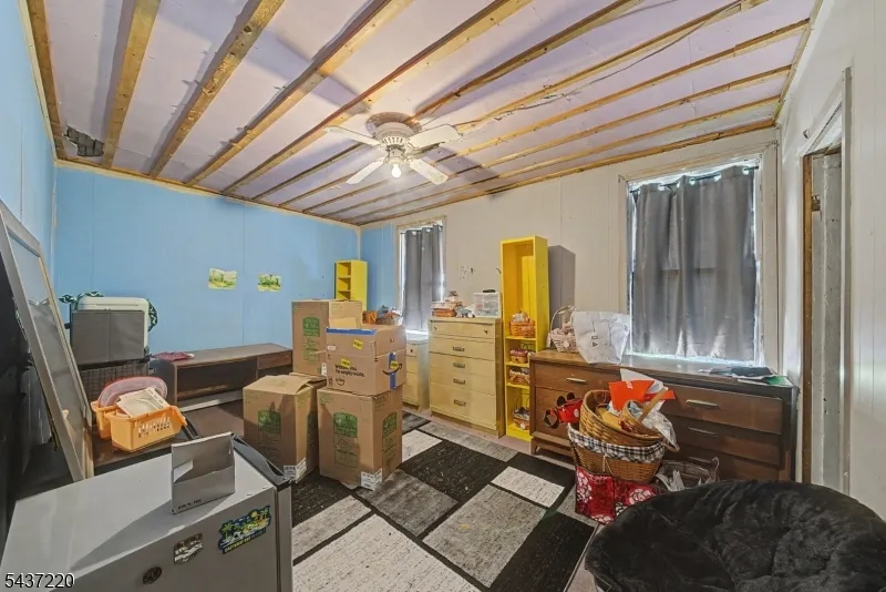 700 Vulcanite Ave Alpha, NJ 08865