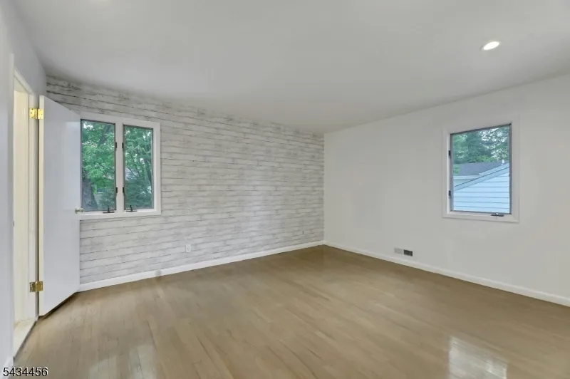 45 Kershner Pl Fair Lawn, NJ 07410