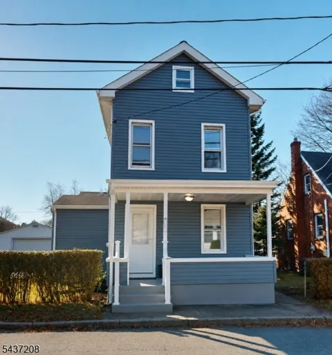 153 Knapp Ave
