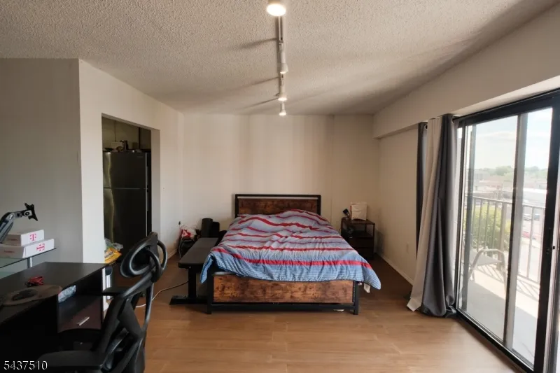 10 N Wood Ave #519 Unit 519 Linden City, NJ 07036