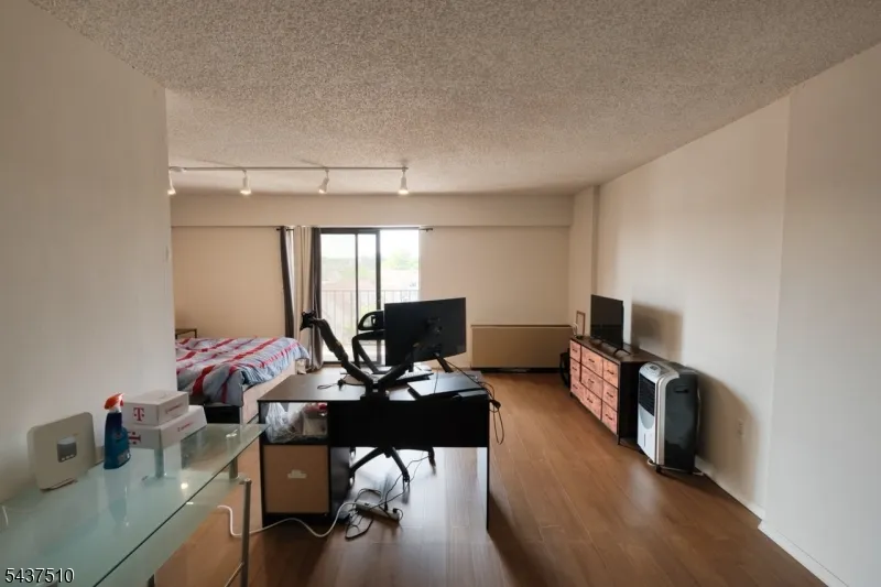 10 N Wood Ave #519 Unit 519 Linden City, NJ 07036