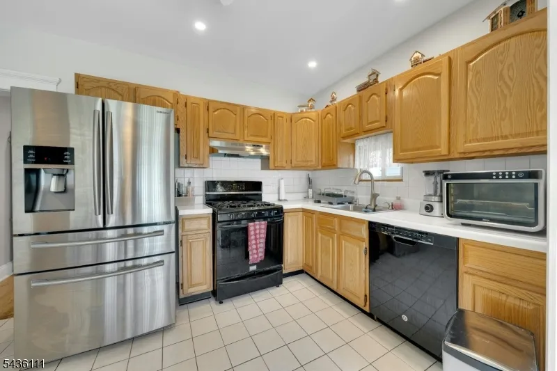 230 Sherman Ave Roselle Park, NJ 07204