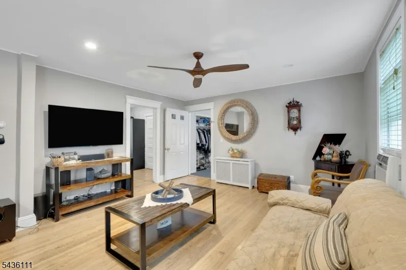 230 Sherman Ave Roselle Park, NJ 07204