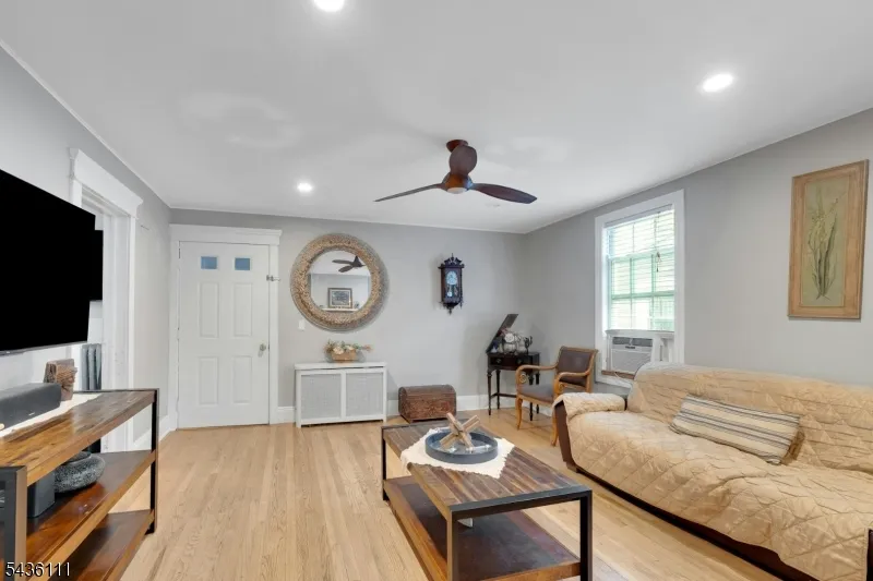 230 Sherman Ave Roselle Park, NJ 07204
