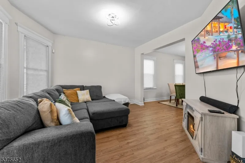 41 Coit St Irvington, NJ 07111
