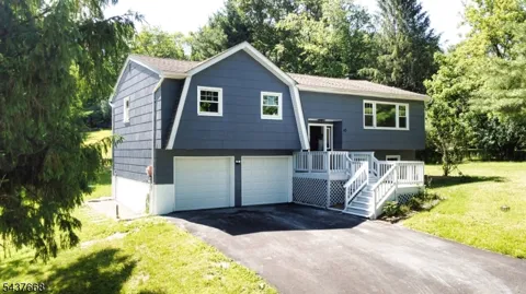 43 Courtland Dr
