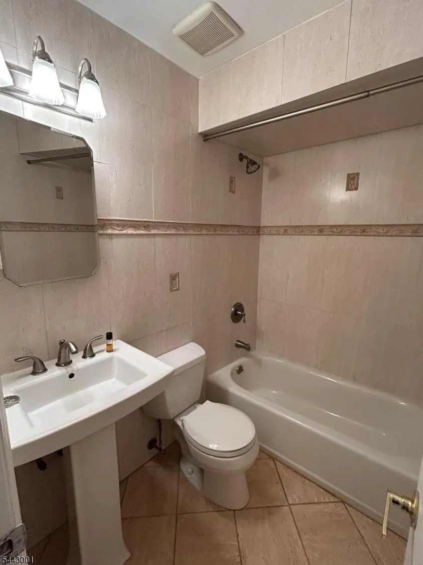 38 Park St 24E #E Unit E Florham Park, NJ 07932