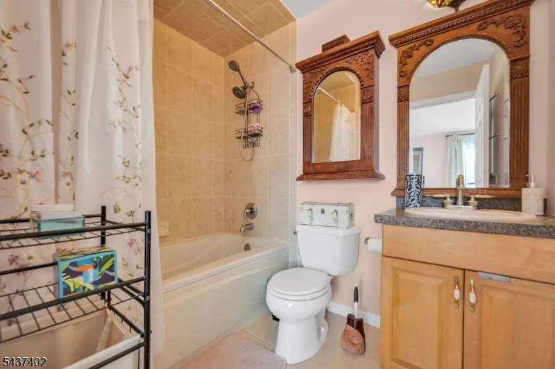 286 Summerhill Dr Parsippany-Troy Hills, NJ 07950