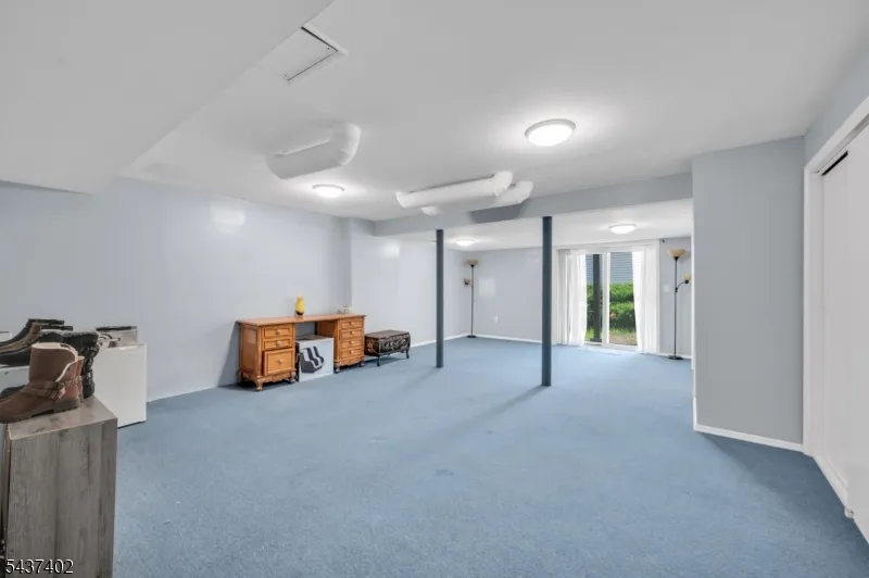 286 Summerhill Dr Parsippany-Troy Hills, NJ 07950