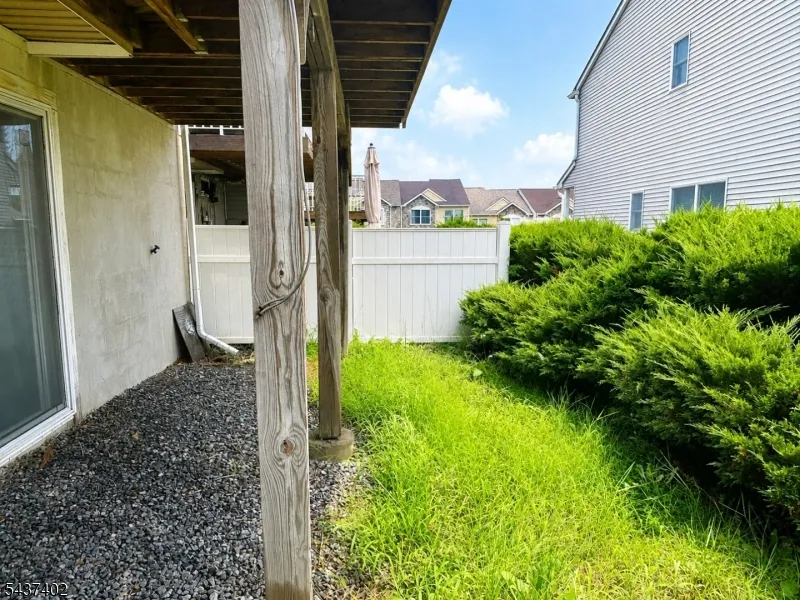 286 Summerhill Dr Parsippany-Troy Hills, NJ 07950