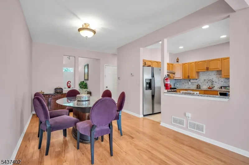 286 Summerhill Dr Parsippany-Troy Hills, NJ 07950