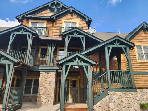 1 Pine Crescent #23 Unit 23