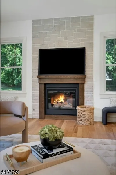 51 Brookside Ter North Caldwell, NJ 07006