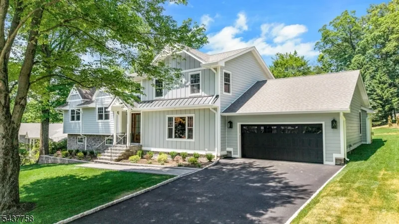 51 Brookside Ter North Caldwell, NJ 07006