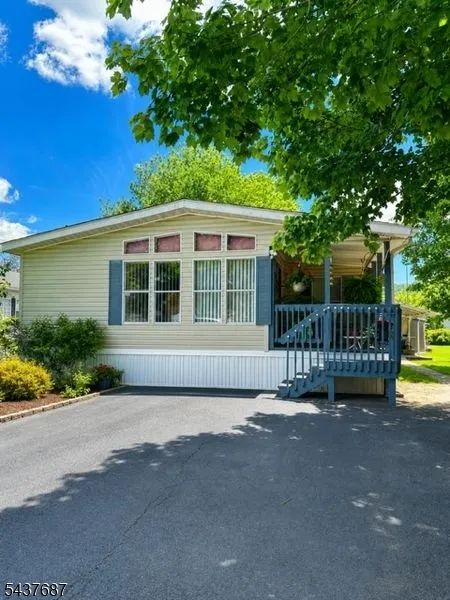 7 POST White, NJ 07823