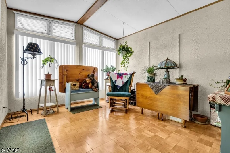 7 POST White, NJ 07823