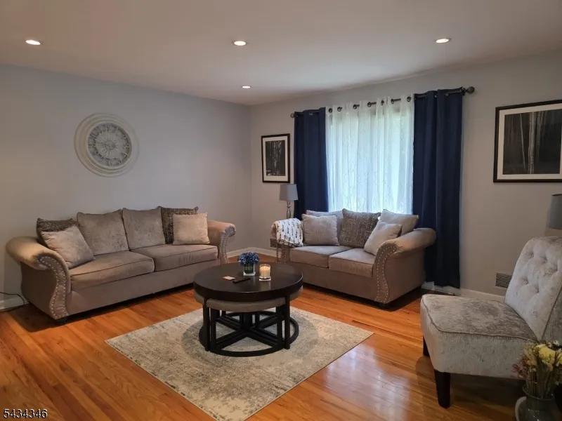 1578 Broad St Bloomfield, NJ 07003