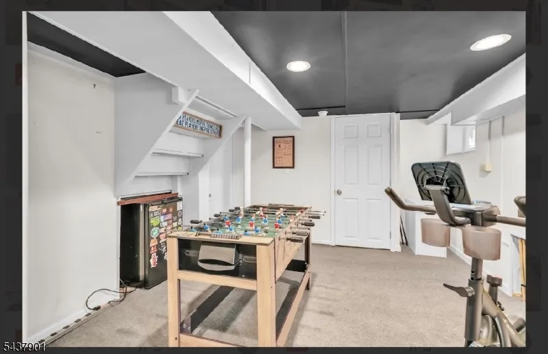 518 Miner Ter Linden City, NJ 07036