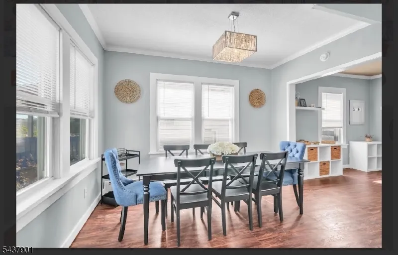 518 Miner Ter Linden City, NJ 07036