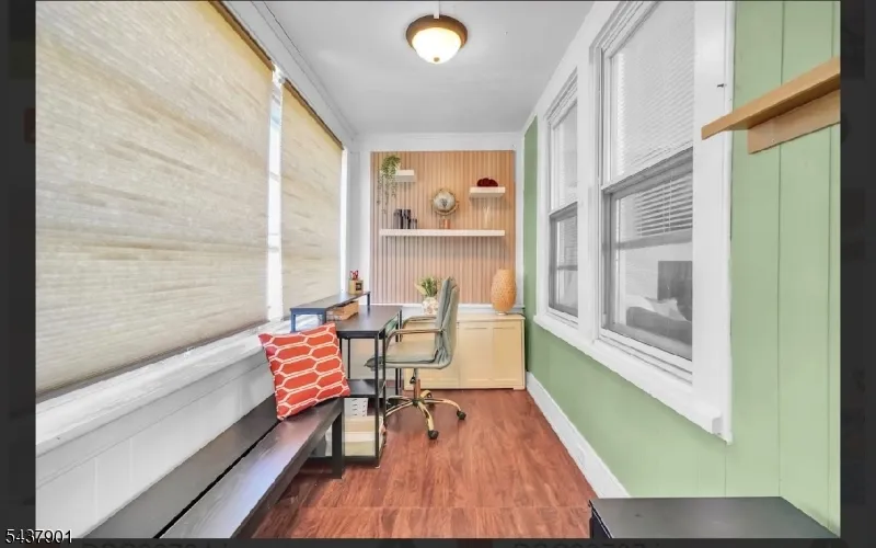518 Miner Ter Linden City, NJ 07036