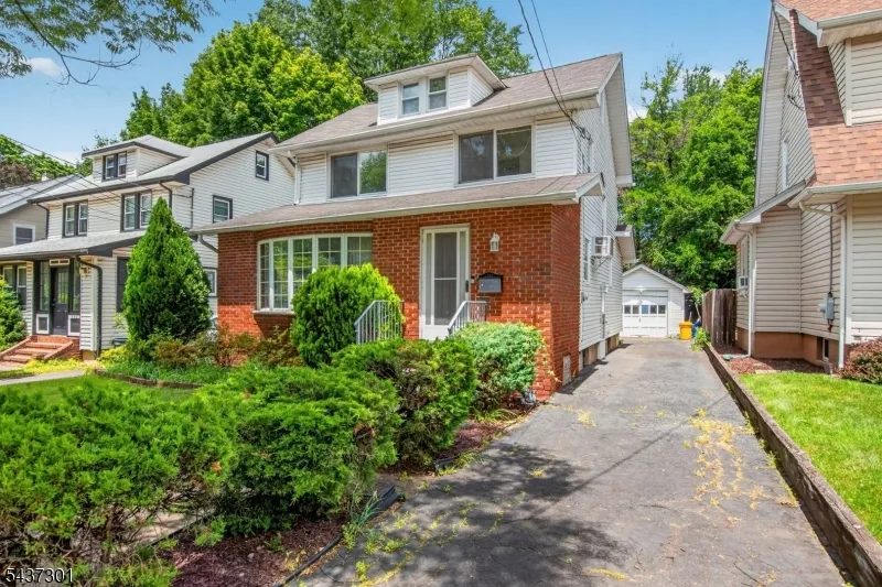489 Maple Ave Teaneck, NJ 07666