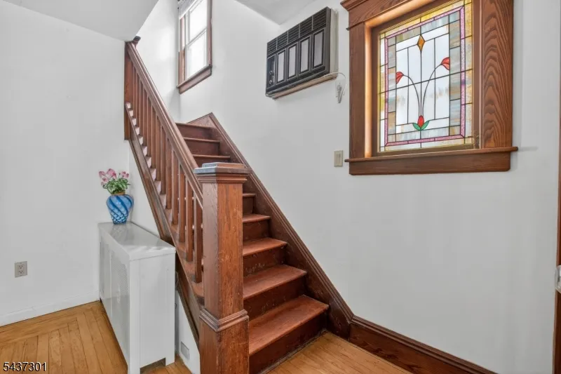 489 Maple Ave Teaneck, NJ 07666