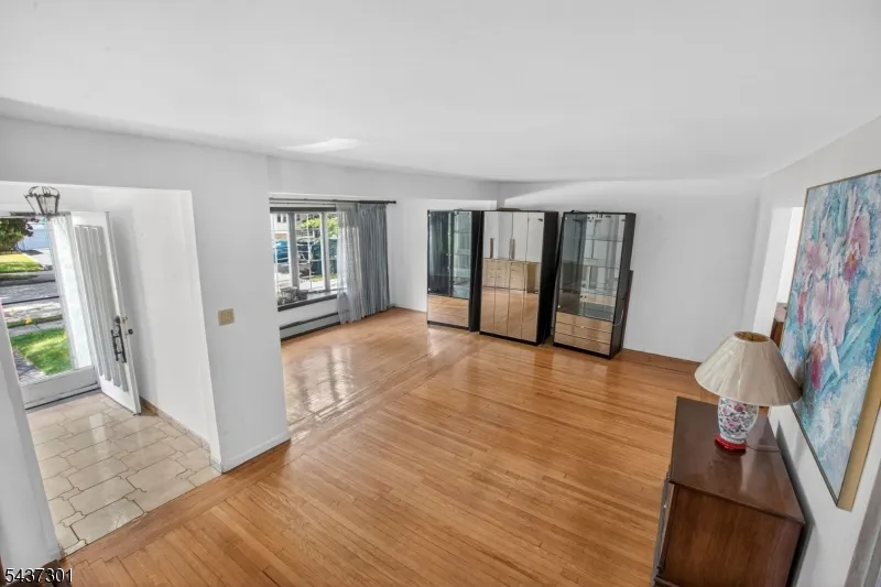 489 Maple Ave Teaneck, NJ 07666