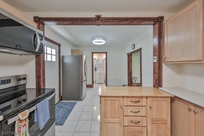 441 Maple Ave Pohatcong, NJ 08865