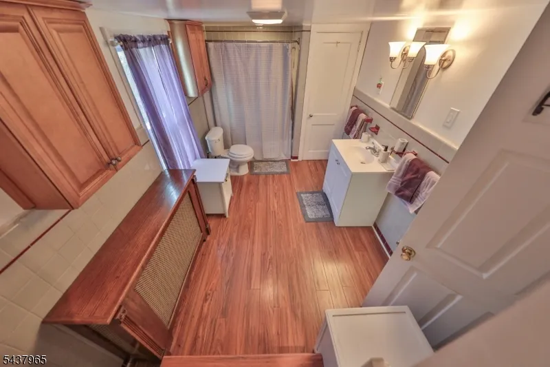 441 Maple Ave Pohatcong, NJ 08865