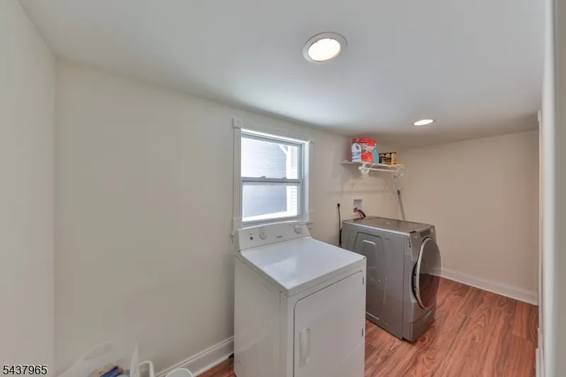 441 Maple Ave Pohatcong, NJ 08865