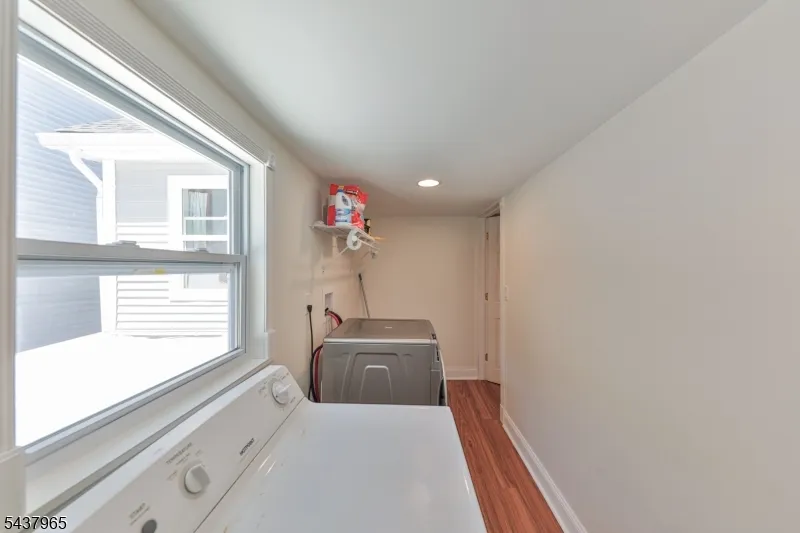 441 Maple Ave Pohatcong, NJ 08865